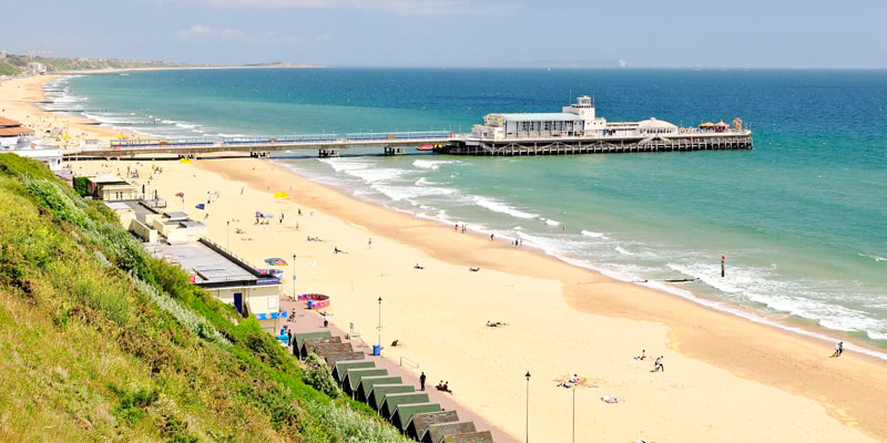 JÃ³venes en Grupo Bournemouth