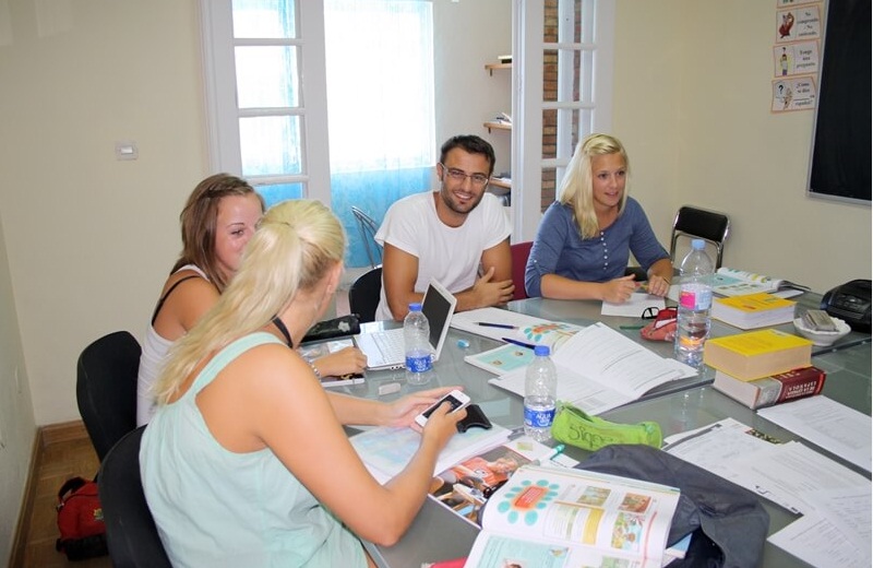 corsi di lingua per adulti a malaga